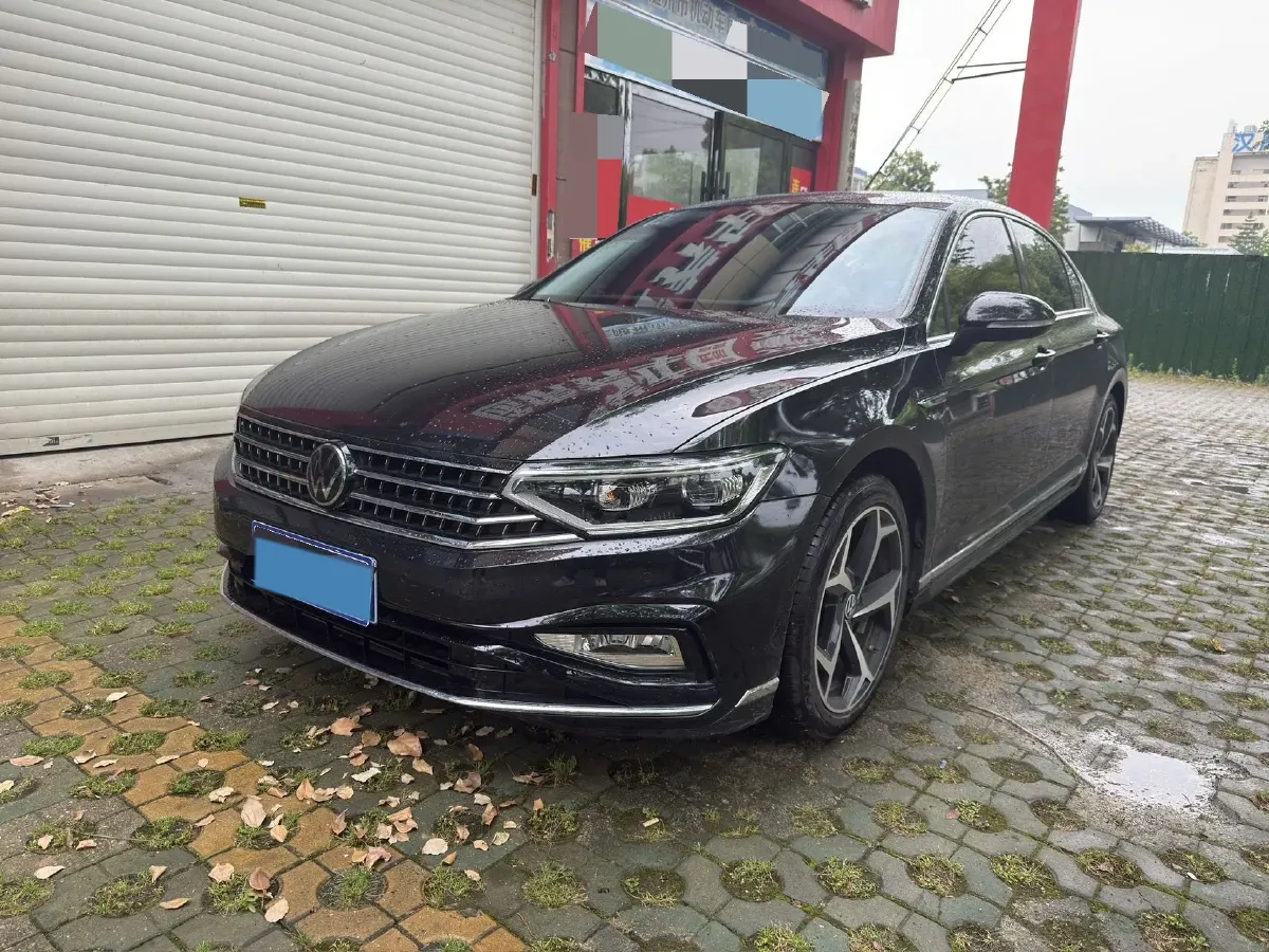 2023 Volkswagen Magotan 2.0T 186HP L4 7DCT,autocango,china used car exporter,china ev exporter,chinese used car exporter,chinese used ev exporter