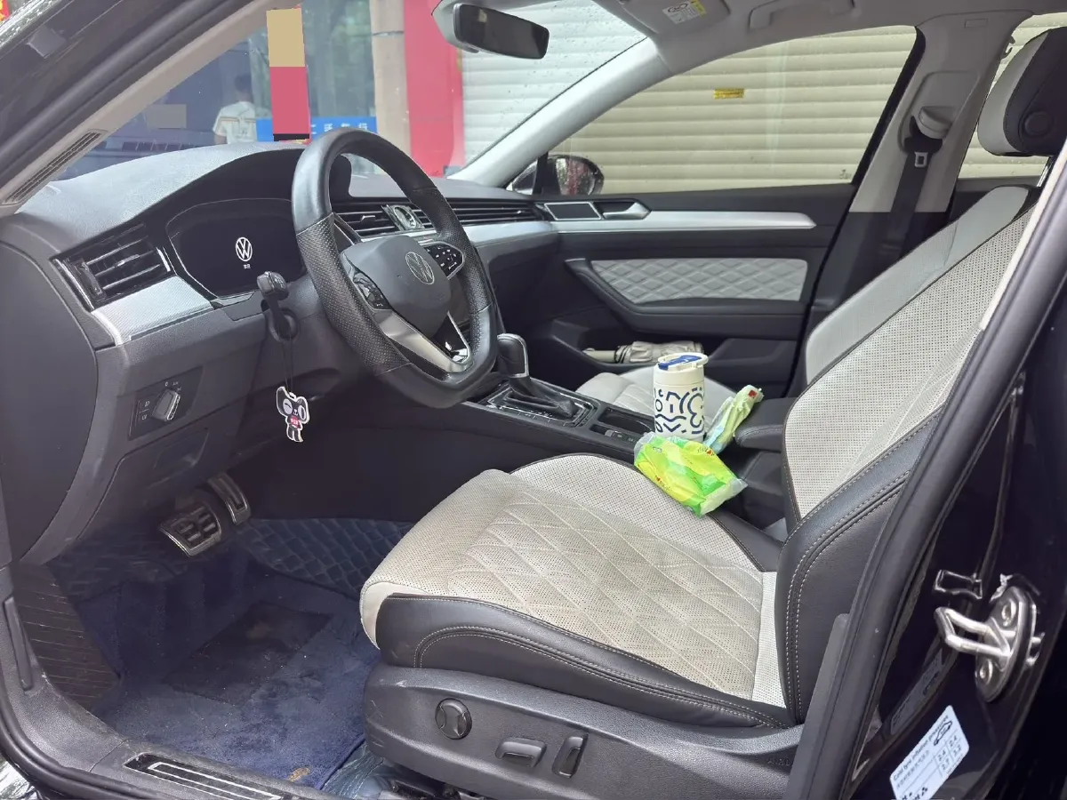 2023 Volkswagen Magotan 2.0T 186HP L4 7DCT,autocango,china used car exporter,china ev exporter,chinese used car exporter,chinese used ev exporter