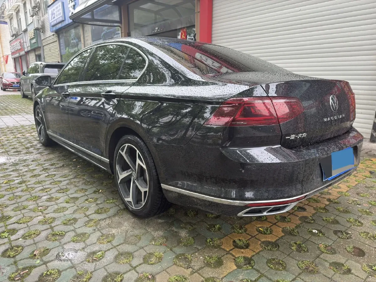 2023 Volkswagen Magotan 2.0T 186HP L4 7DCT,autocango,china used car exporter,china ev exporter,chinese used car exporter,chinese used ev exporter