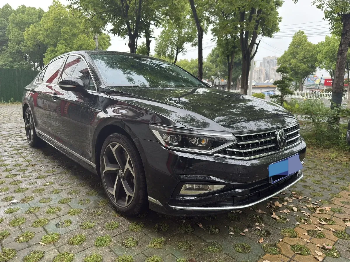 2023 Volkswagen Magotan 2.0T 186HP L4 7DCT,autocango,china used car exporter,china ev exporter,chinese used car exporter,chinese used ev exporter
