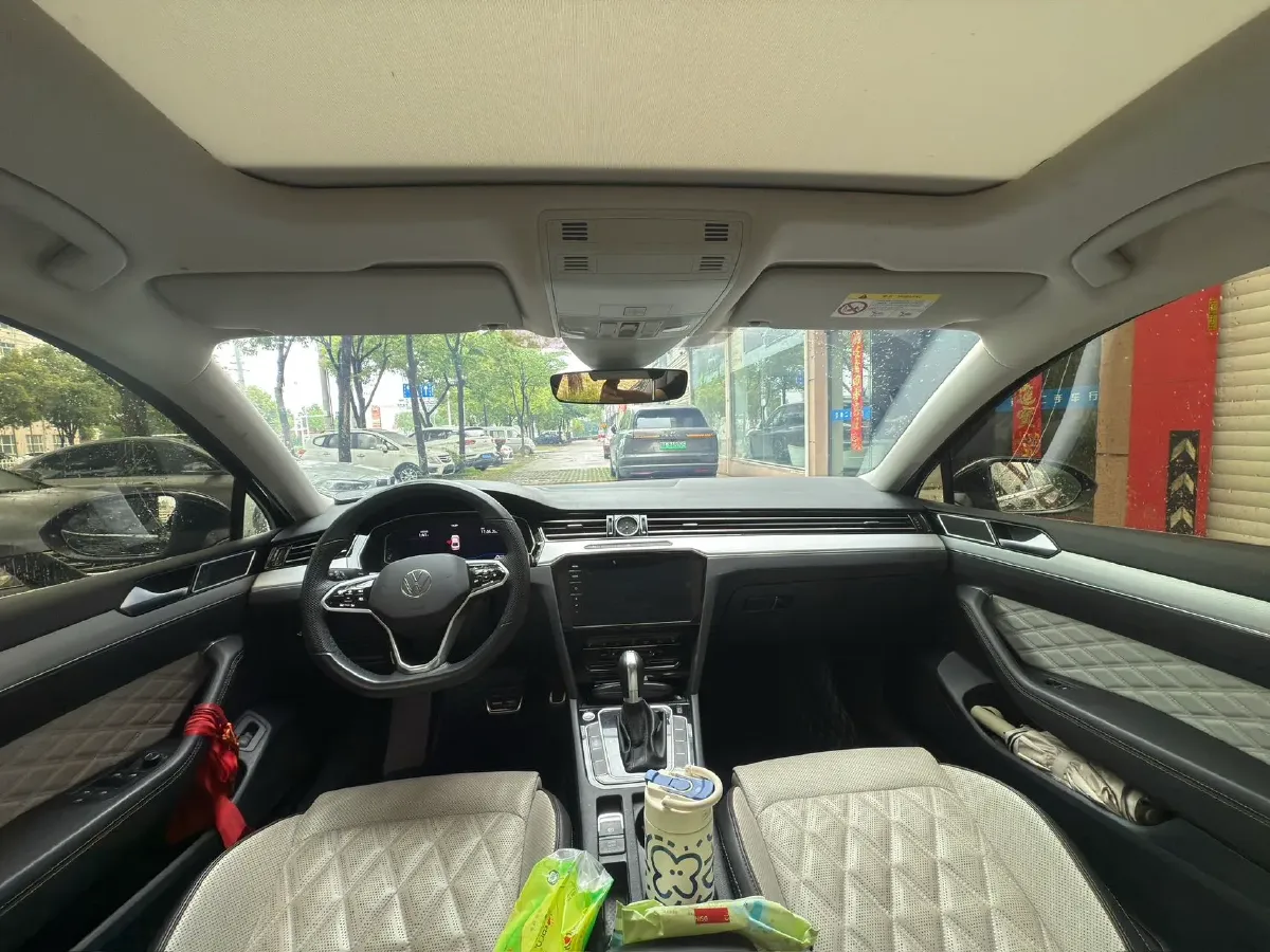 2023 Volkswagen Magotan 2.0T 186HP L4 7DCT,autocango,china used car exporter,china ev exporter,chinese used car exporter,chinese used ev exporter