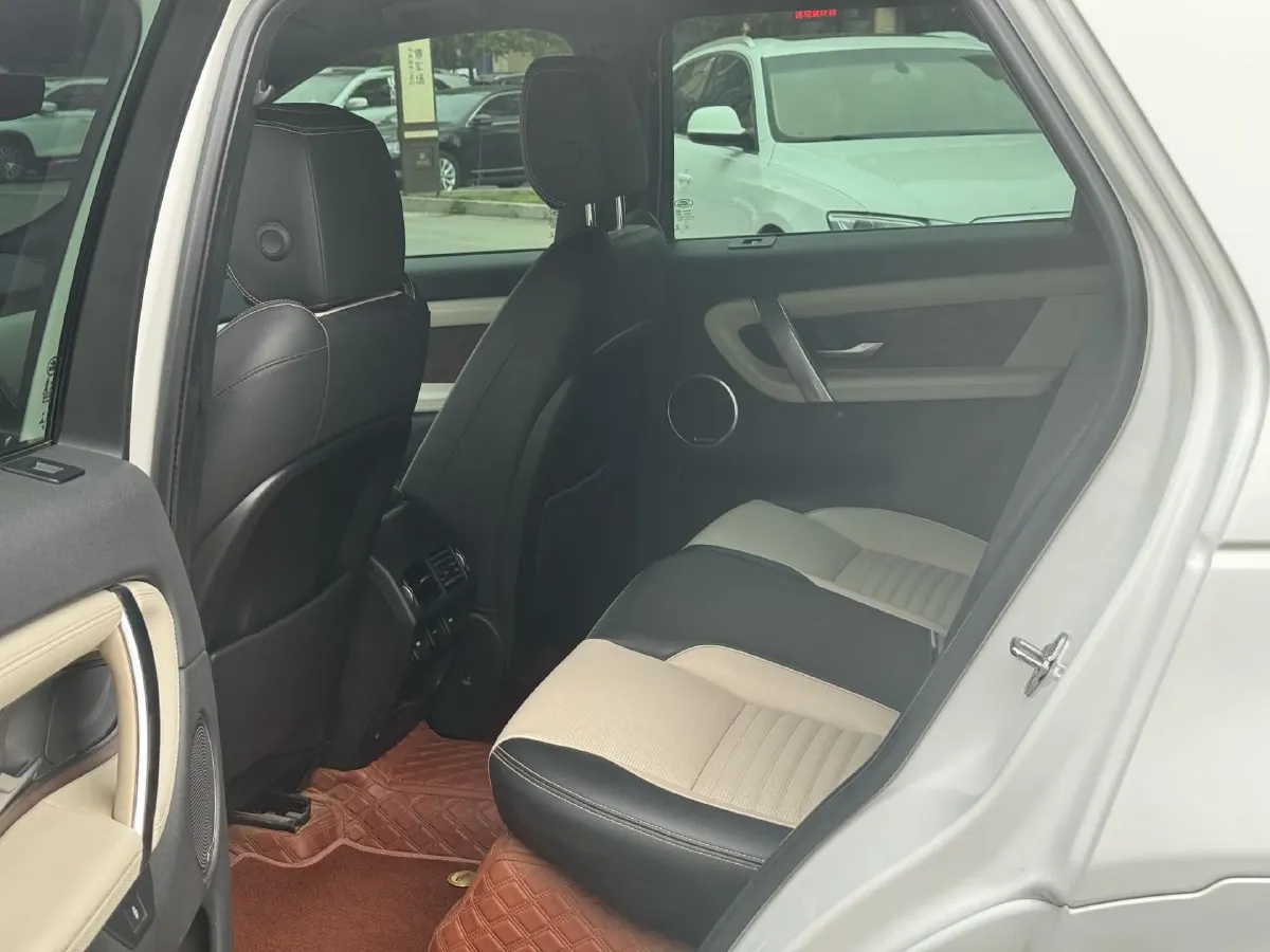 2020 Land Rover Discovery Sport 2.0T 249HP L4 9AT,autocango,china used car exporter,china ev exporter,chinese used car exporter,chinese used ev exporter