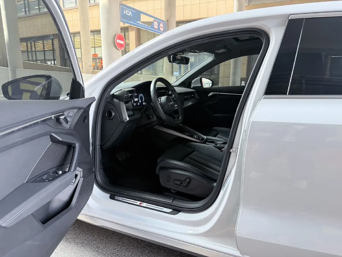 2022 Audi A3 1.4T 150HP L4 7DCT,autocango,china used car exporter,china ev exporter,chinese used car exporter,chinese used ev exporter