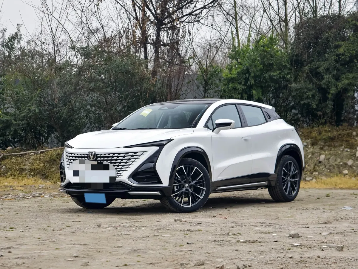 2022 ChangAn UNI-T 1.5T 188HP L4 7DCT,autocango,china used car exporter,china ev exporter,chinese used car exporter,chinese used ev exporter