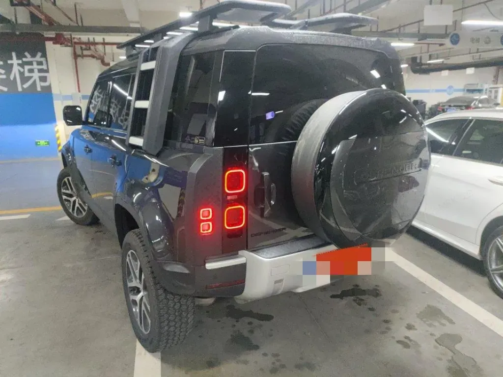 2024 Land Rover Defender 3.0T 400HP L6 8AT,autocango,china used car exporter,china ev exporter,chinese used car exporter,chinese used ev exporter