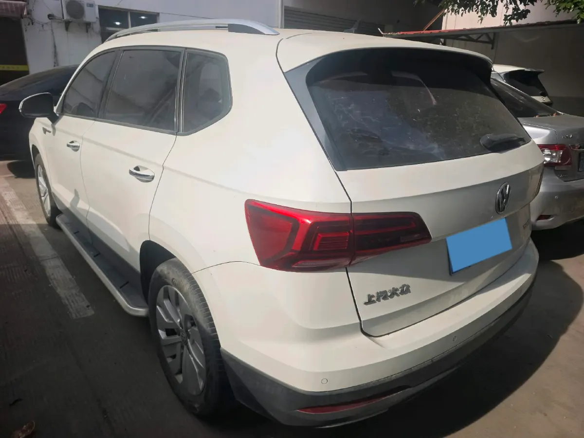 2019 MINI MINI 1.5T 102HP L3 7DCT,autocango,china used car exporter,china ev exporter,chinese used car exporter,chinese used ev exporter