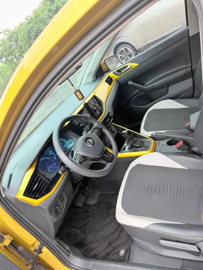 2019 Volkswagen Polo 1.5L 113HP L4 6AT,autocango,china used car exporter,china ev exporter,chinese used car exporter,chinese used ev exporter