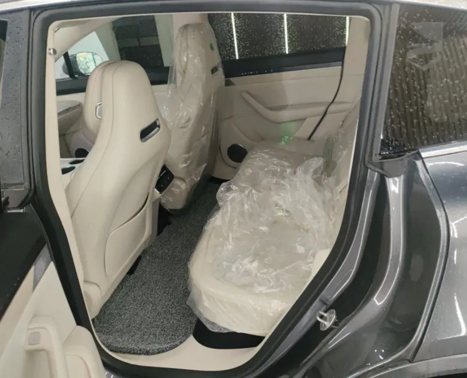 2025 Luxeed R7 REEV 156HP REEV 37KWH,autocango,china used car exporter,china ev exporter,chinese used car exporter,chinese used ev exporter
