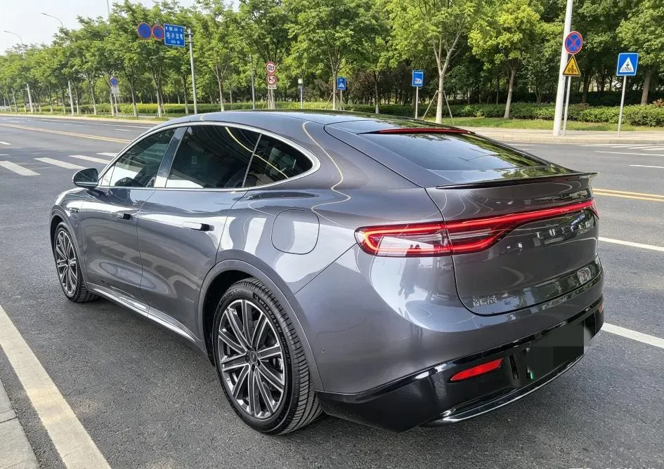 2025 Luxeed R7 REEV 156HP REEV 37KWH,autocango,china used car exporter,china ev exporter,chinese used car exporter,chinese used ev exporter