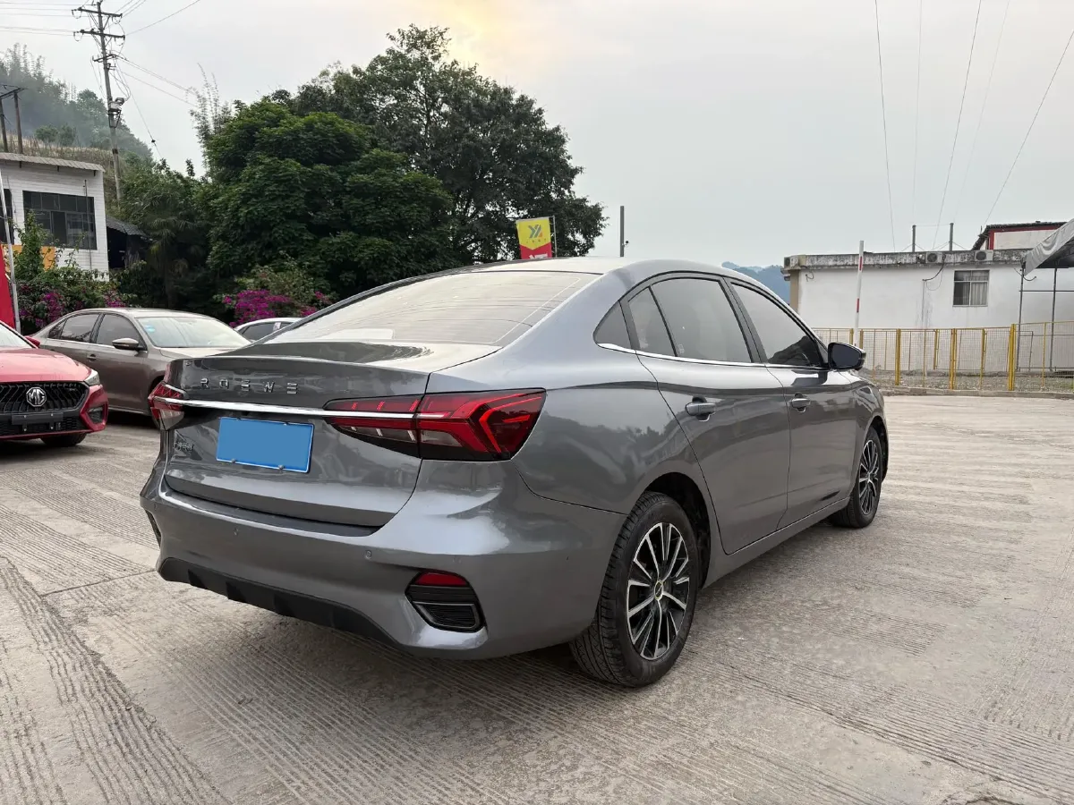 2021 Roewe i5 1.5L 120HP L4 CVT,autocango,china used car exporter,china ev exporter,chinese used car exporter,chinese used ev exporter