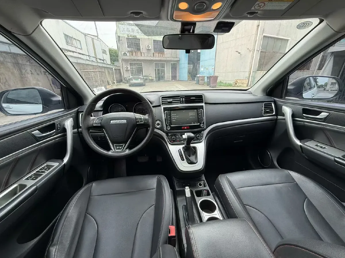 2019 Haval M6 1.5T 150HP L4 7DCT,autocango,china used car exporter,china ev exporter,chinese used car exporter,chinese used ev exporter
