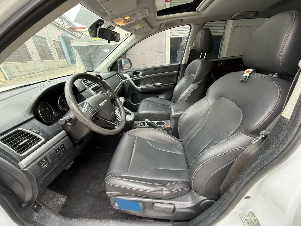 2019 Haval M6 1.5T 150HP L4 7DCT,autocango,china used car exporter,china ev exporter,chinese used car exporter,chinese used ev exporter