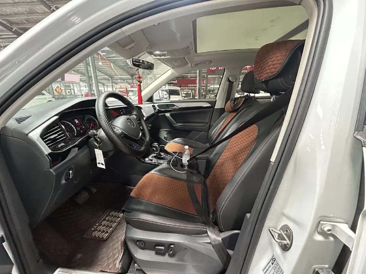 2021 Volkswagen Tayron 2.0T 186HP L4 7DCT,autocango,china used car exporter,china ev exporter,chinese used car exporter,chinese used ev exporter