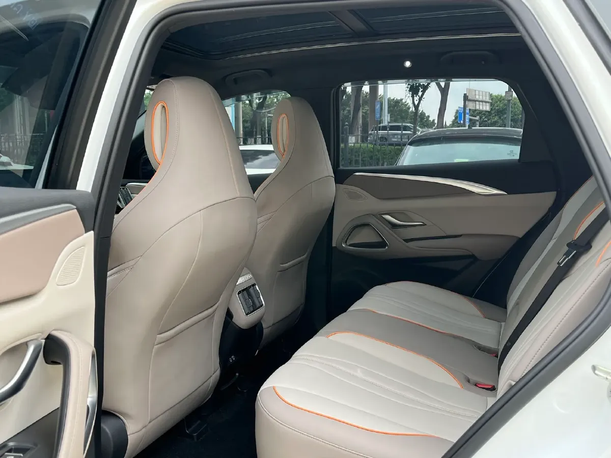 2024 BYD Song Pro 1.5L 110HP L4 E-CVT PHEV 12.9KWH,autocango,china used car exporter,china ev exporter,chinese used car exporter,chinese used ev exporter