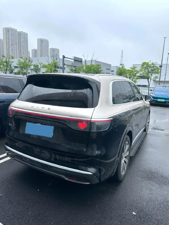 2025 AITO AITO M8 REEV 160HP REEV 53.4KWH,autocango,china used car exporter,china ev exporter,chinese used car exporter,chinese used ev exporter