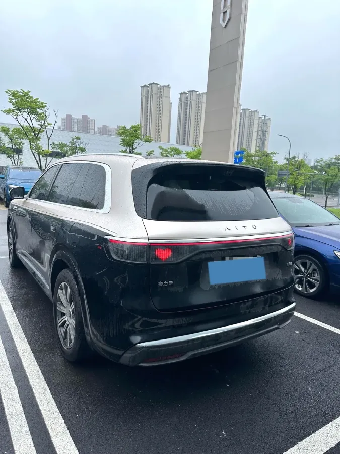 2025 AITO AITO M8 REEV 160HP REEV 53.4KWH,autocango,china used car exporter,china ev exporter,chinese used car exporter,chinese used ev exporter
