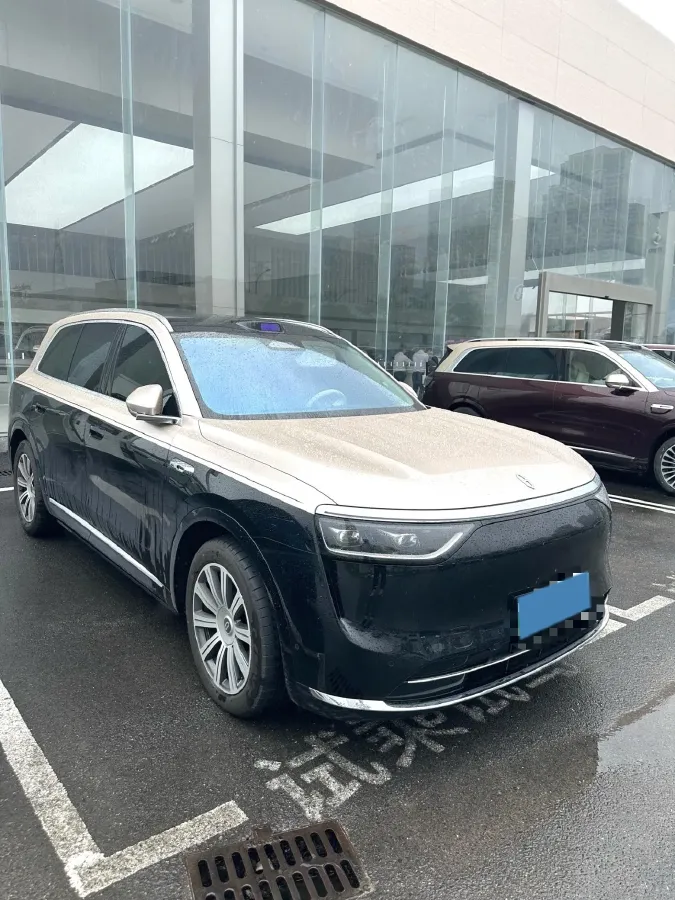 2025 AITO AITO M8 REEV 160HP REEV 53.4KWH,autocango,china used car exporter,china ev exporter,chinese used car exporter,chinese used ev exporter