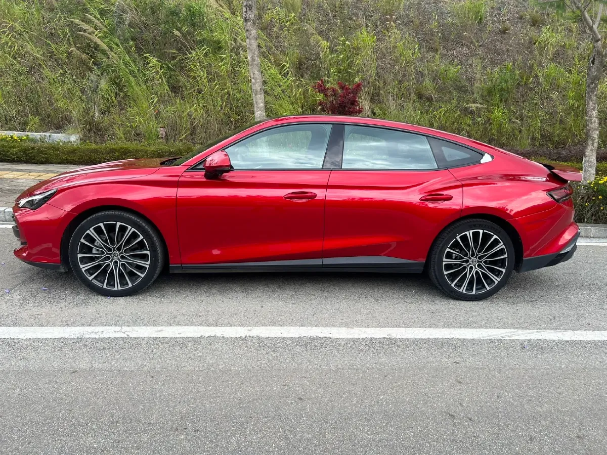2023 MG 7 1.5T 188HP L4 7DCT,autocango,china used car exporter,china ev exporter,chinese used car exporter,chinese used ev exporter