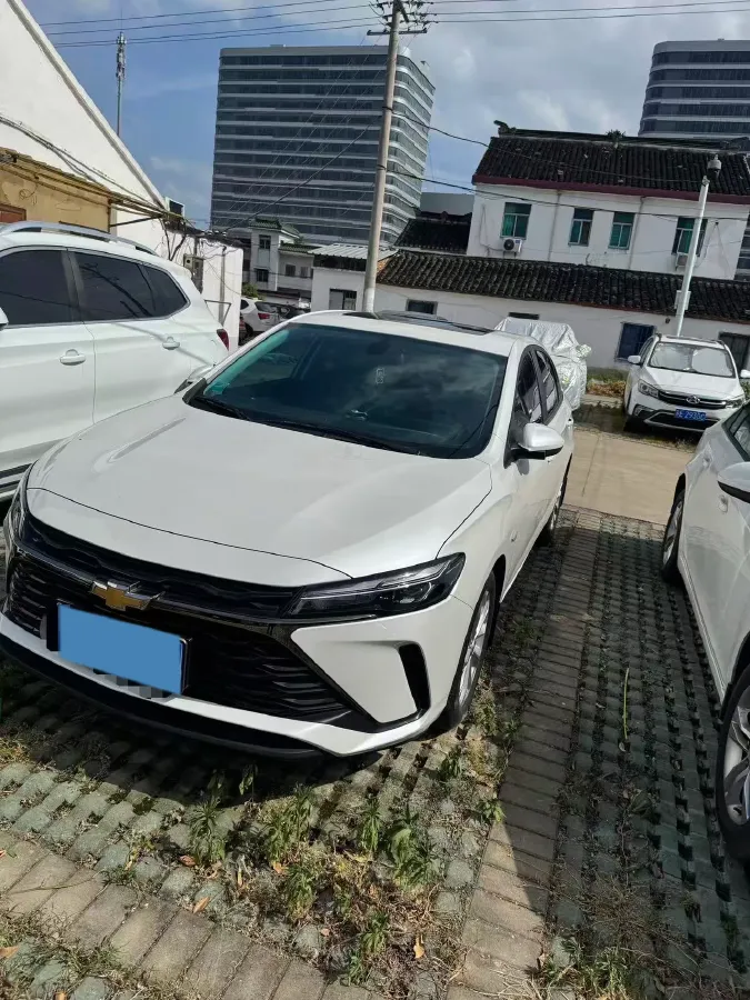 2023 Chevrolet Monza 1.5L 113HP L4 6DCT,autocango,china used car exporter,china ev exporter,chinese used car exporter,chinese used ev exporter