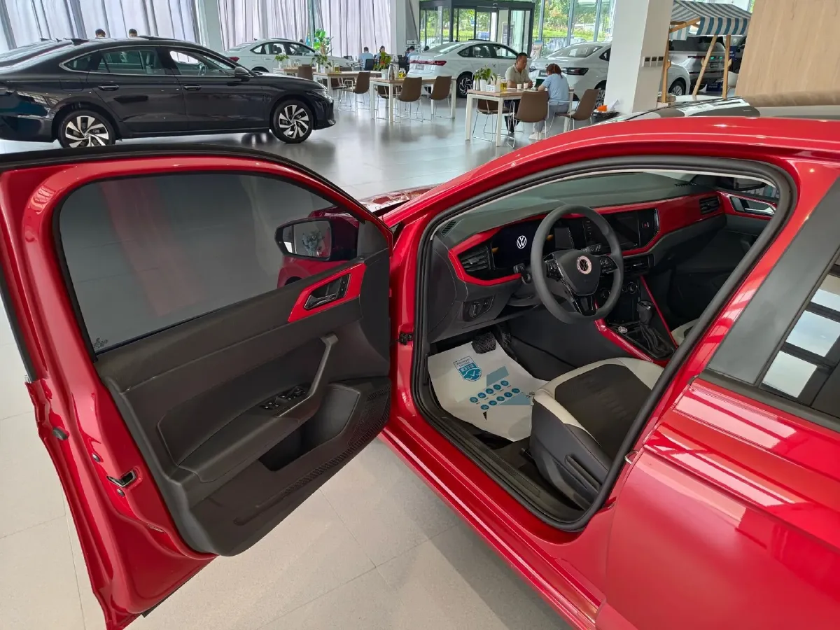 2023 Volkswagen Polo 1.5L 110HP L4 6AT,autocango,china used car exporter,china ev exporter,chinese used car exporter,chinese used ev exporter