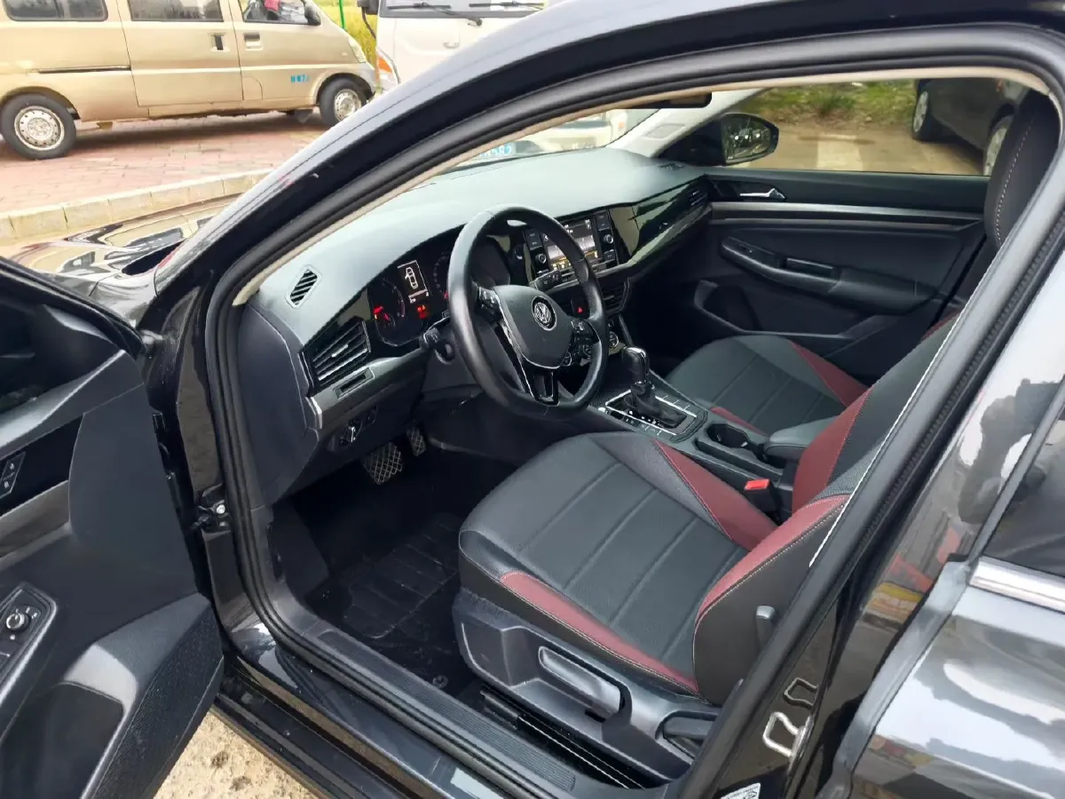2019 MAXUS T70 2.0T 163HP L4 6AT,autocango,china used car exporter,china ev exporter,chinese used car exporter,chinese used ev exporter