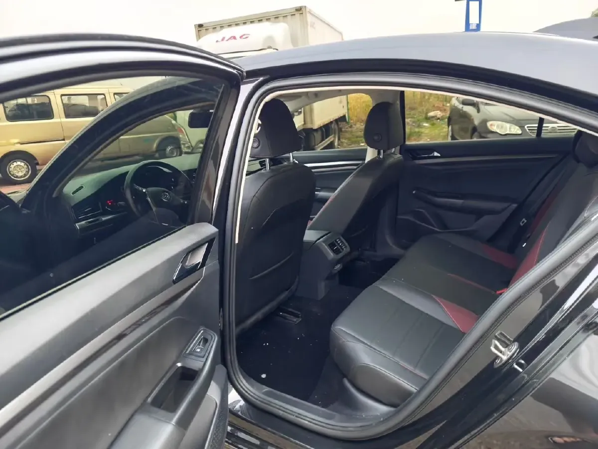2019 MAXUS T70 2.0T 163HP L4 6AT,autocango,china used car exporter,china ev exporter,chinese used car exporter,chinese used ev exporter