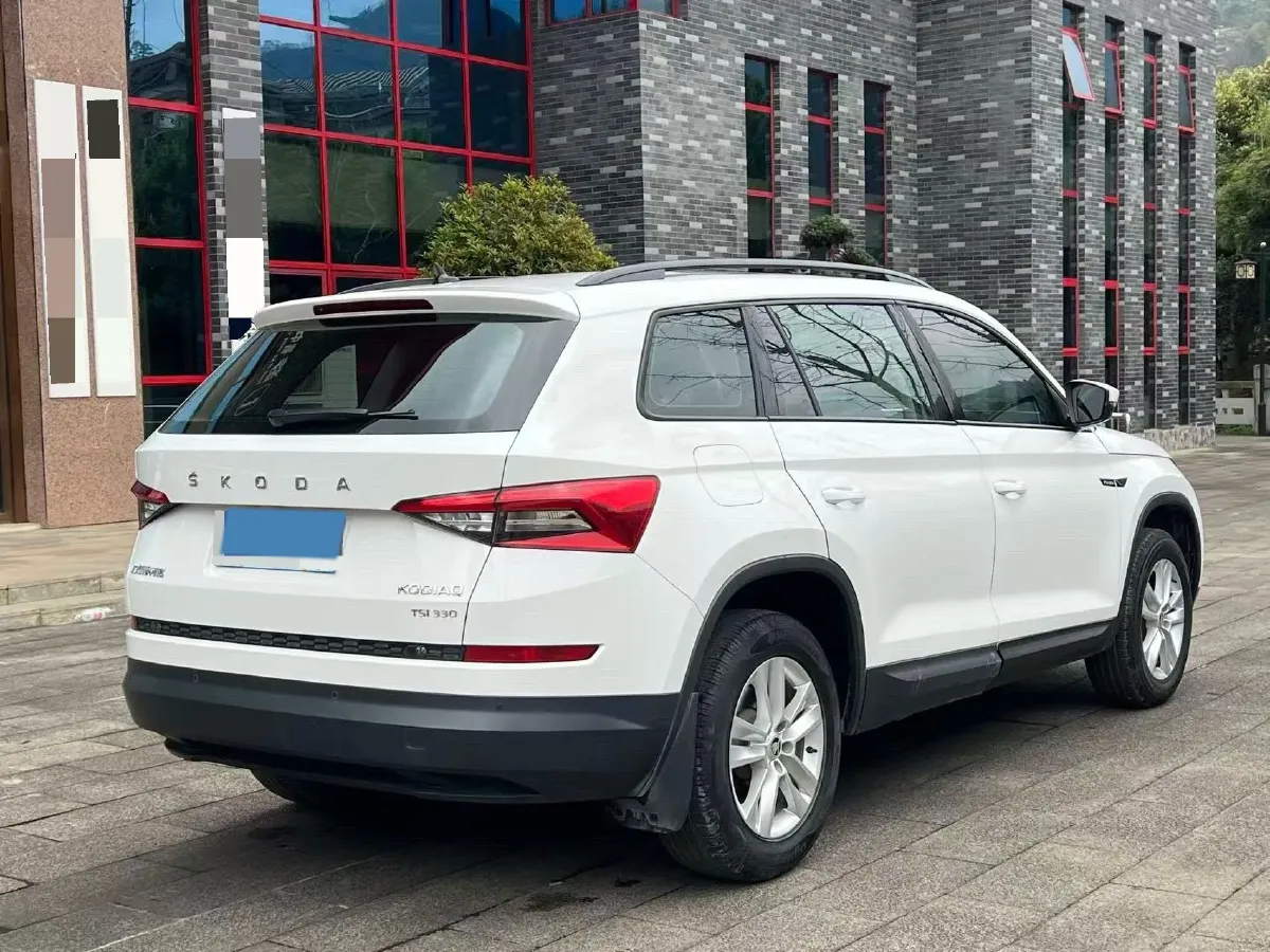 2019 Buick EnvisionPlus 1.5T 169HP L4 7DCT,autocango,china used car exporter,china ev exporter,chinese used car exporter,chinese used ev exporter