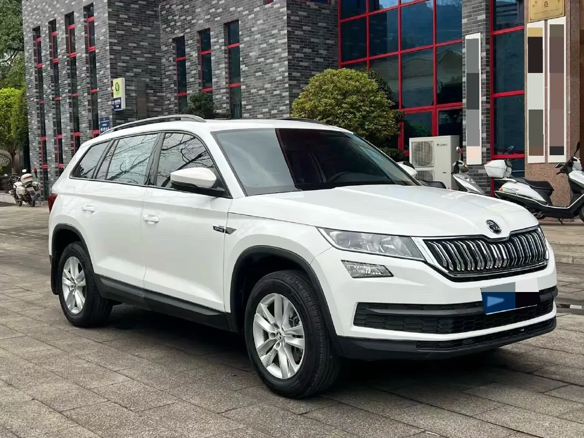 2019 Buick EnvisionPlus 1.5T 169HP L4 7DCT,autocango,china used car exporter,china ev exporter,chinese used car exporter,chinese used ev exporter