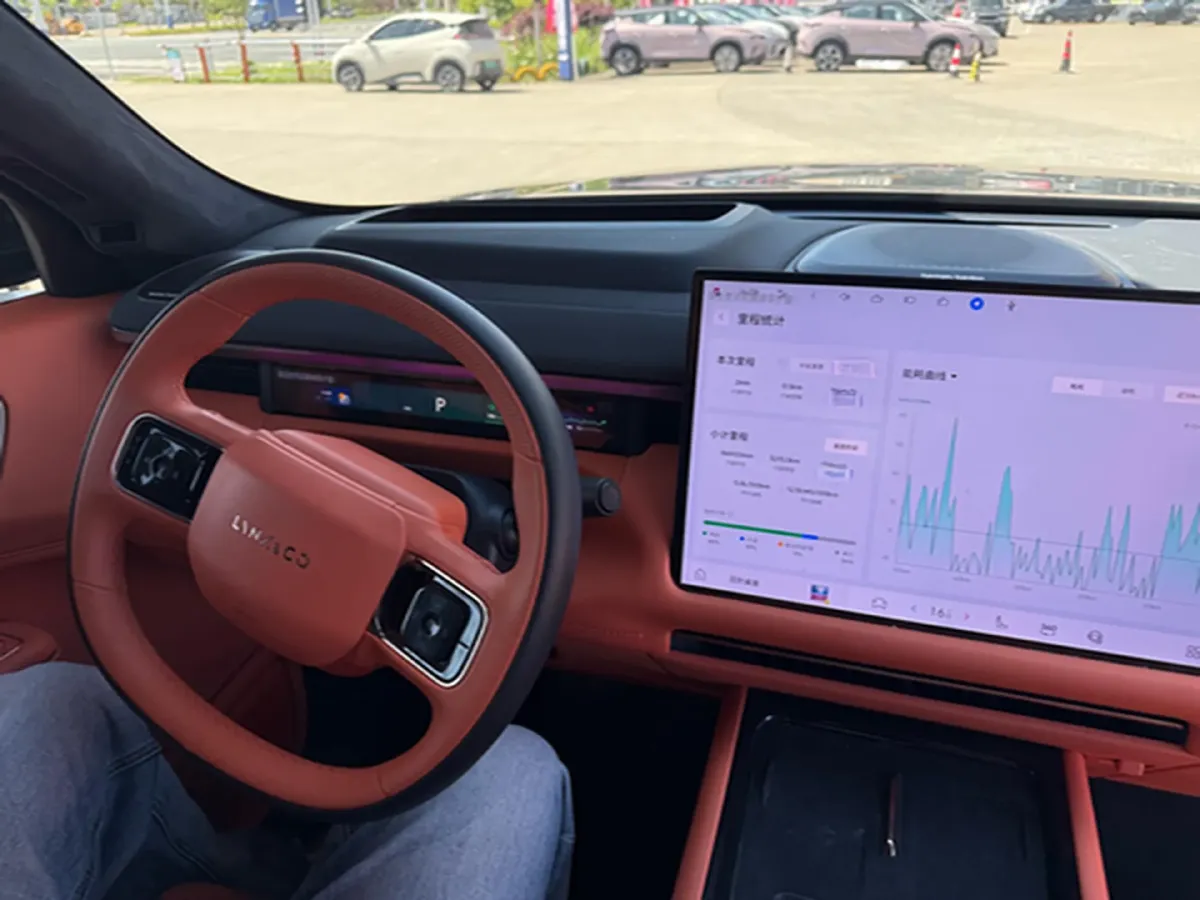 2025 LYNK&CO 900 2.0T 254HP L4 3DHT PHEV,autocango,china used car exporter,china ev exporter,chinese used car exporter,chinese used ev exporter