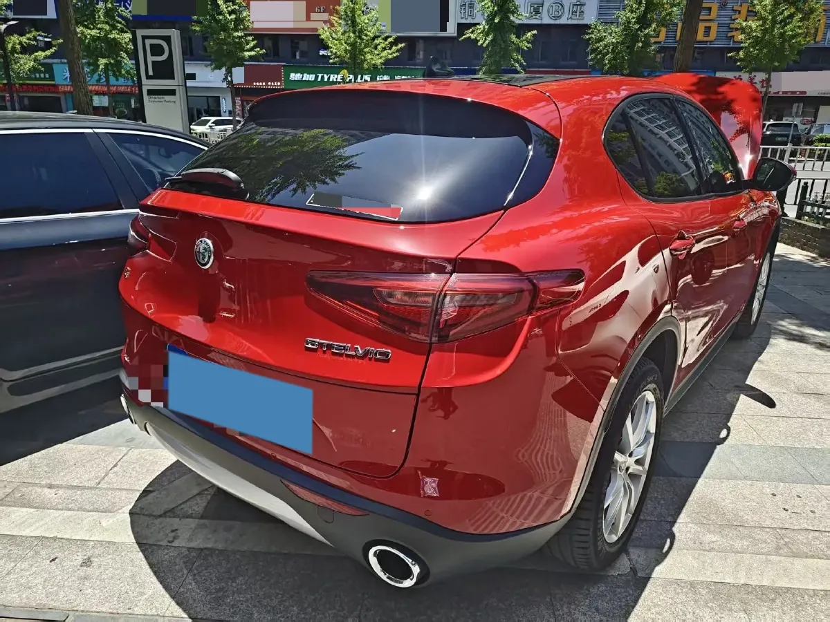 2017 Jaguar XE 2.0T 240HP L4 8AT,autocango,china used car exporter,china ev exporter,chinese used car exporter,chinese used ev exporter