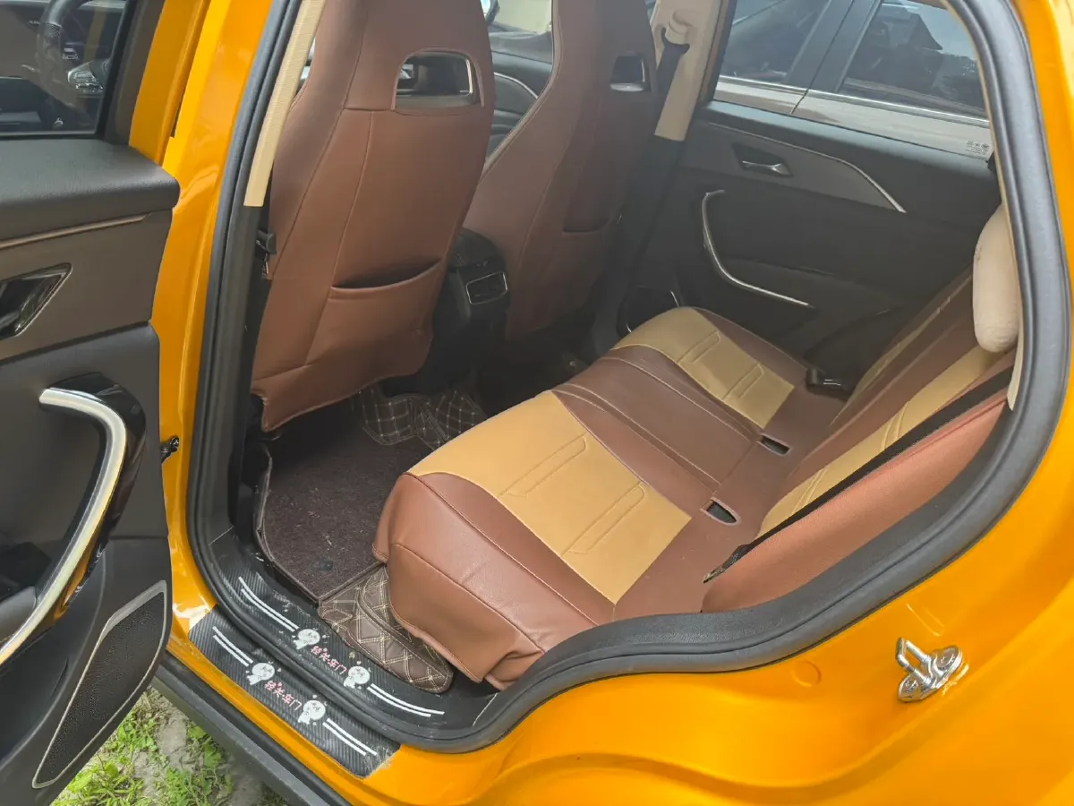 2020 Bestune T77 1.5T 169HP L4 7DCT,autocango,china used car exporter,china ev exporter,chinese used car exporter,chinese used ev exporter