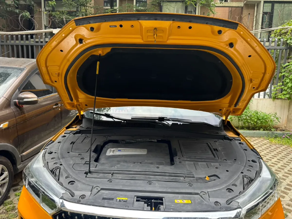 2020 Bestune T77 1.5T 169HP L4 7DCT,autocango,china used car exporter,china ev exporter,chinese used car exporter,chinese used ev exporter