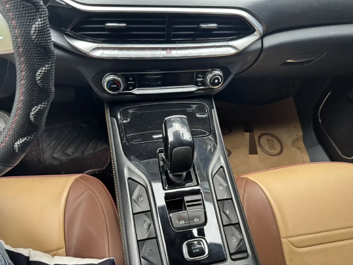2020 Bestune T77 1.5T 169HP L4 7DCT,autocango,china used car exporter,china ev exporter,chinese used car exporter,chinese used ev exporter