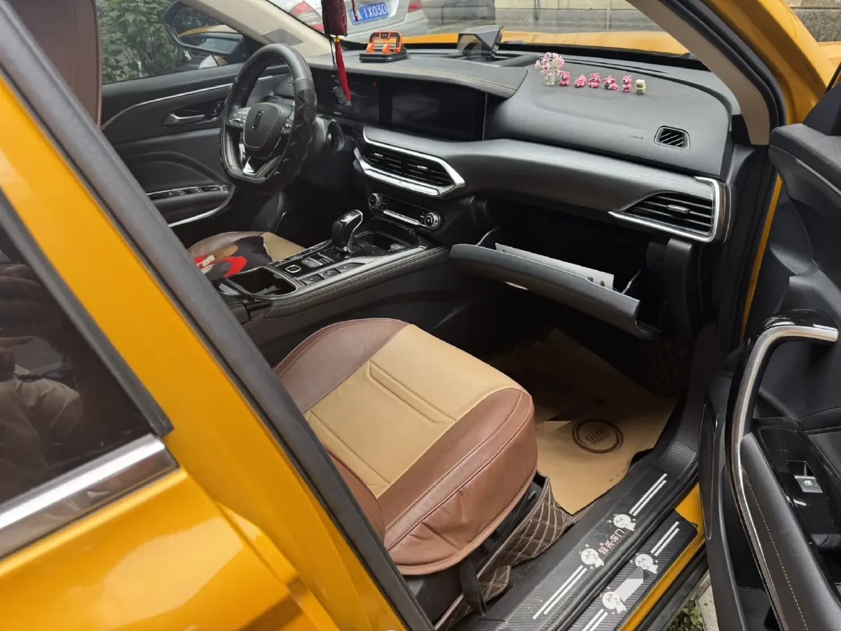 2020 Bestune T77 1.5T 169HP L4 7DCT,autocango,china used car exporter,china ev exporter,chinese used car exporter,chinese used ev exporter