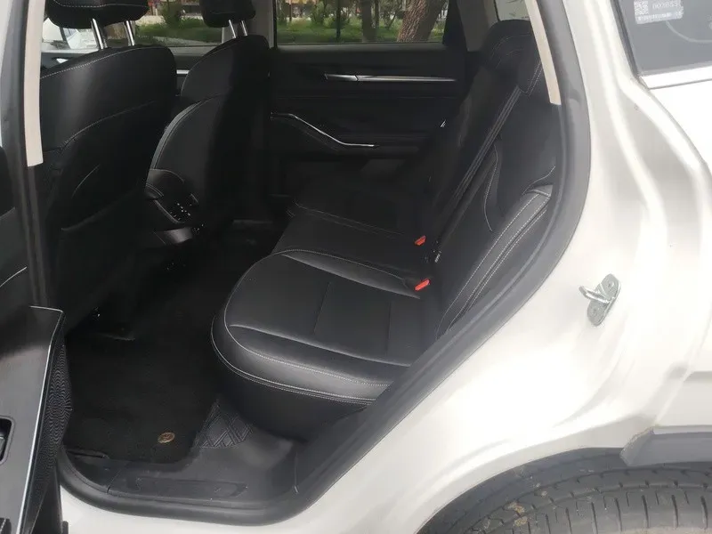 2023 Haval H6 1.5T 154HP L4 2DHT PHEV 9.4KWH,autocango,china used car exporter,china ev exporter,chinese used car exporter,chinese used ev exporter