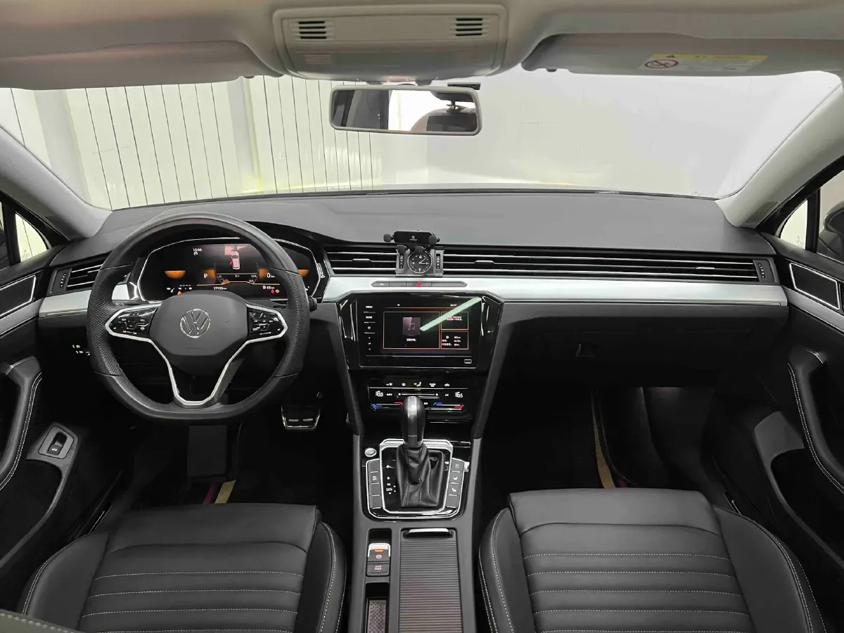 2023 Volkswagen Magotan 1.4T 150HP L4 7DCT,autocango,china used car exporter,china ev exporter,chinese used car exporter,chinese used ev exporter