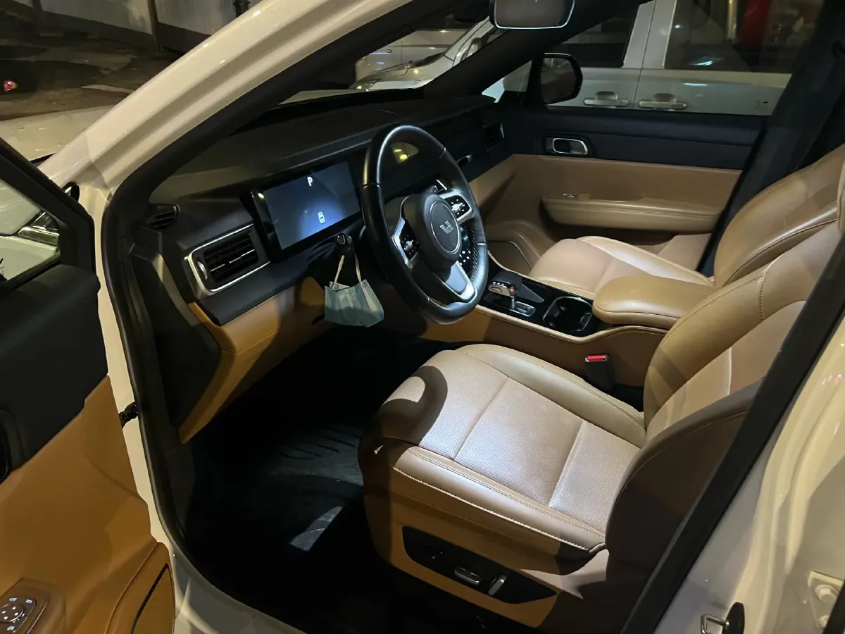 2021 Li ONE Range Extended 131HP REEV 40.5KWH,autocango,china used car exporter,china ev exporter,chinese used car exporter,chinese used ev exporter