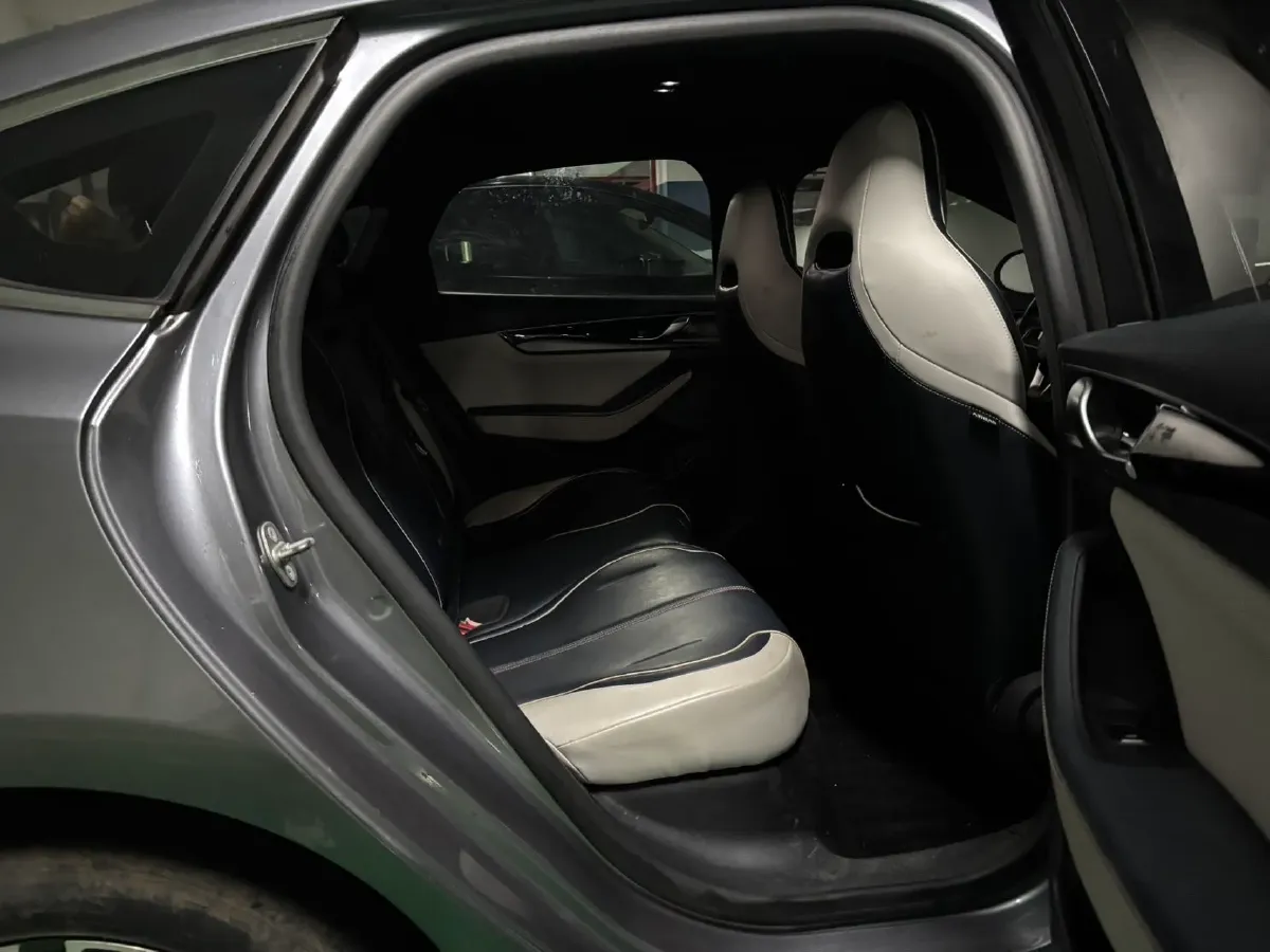 2021 Haval F7 1.5T 169HP L4 7DCT,autocango,china used car exporter,china ev exporter,chinese used car exporter,chinese used ev exporter