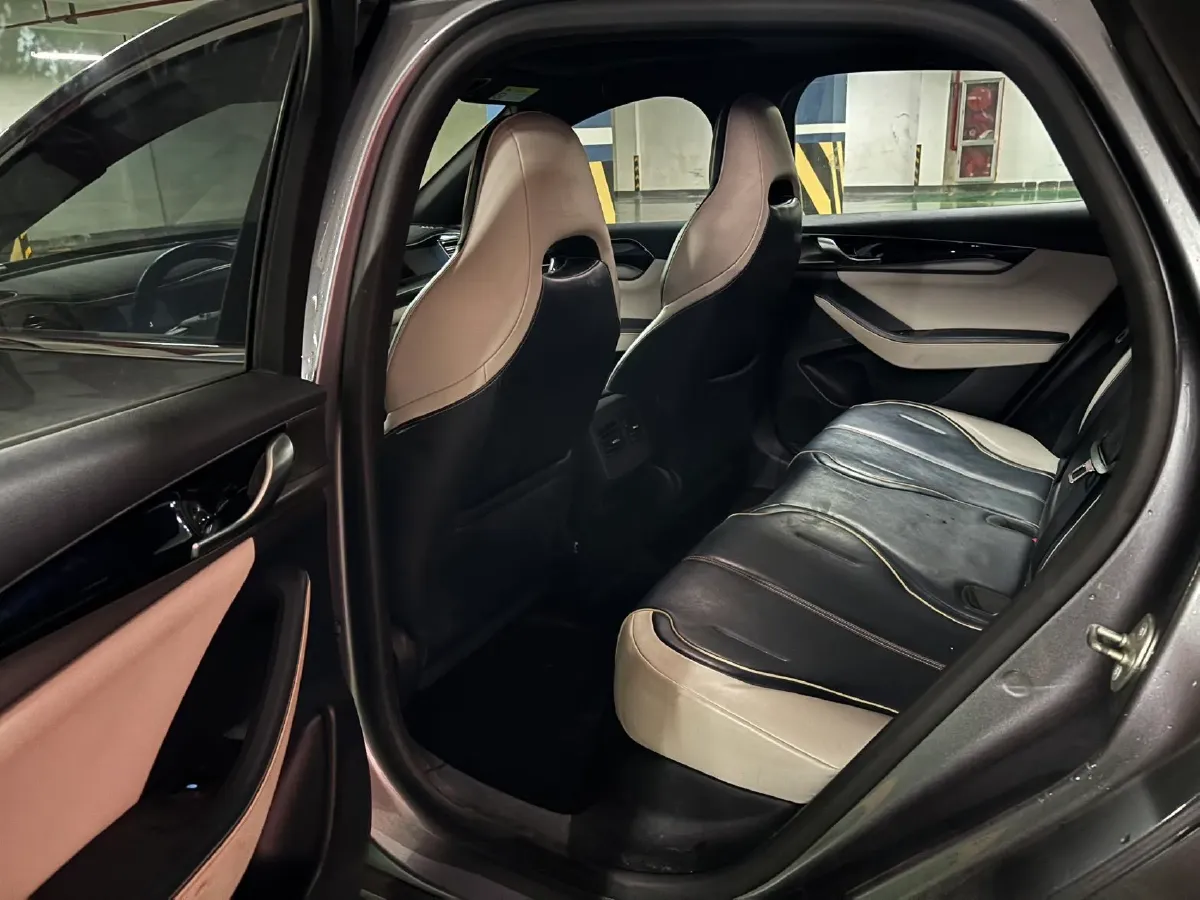 2021 Haval F7 1.5T 169HP L4 7DCT,autocango,china used car exporter,china ev exporter,chinese used car exporter,chinese used ev exporter