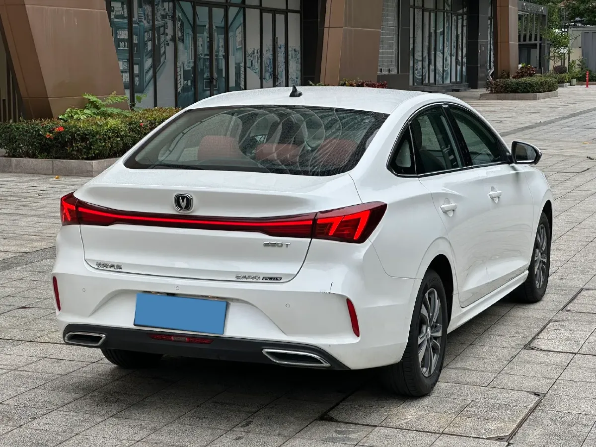 2023 ChangAn Eado 1.4T 160HP L4 7DCT,autocango,china used car exporter,china ev exporter,chinese used car exporter,chinese used ev exporter
