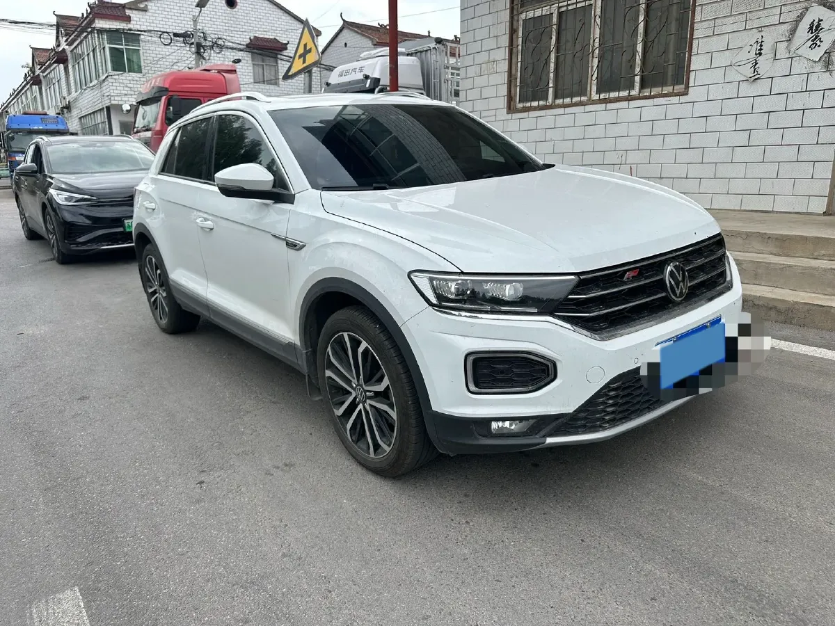 2021 Volkswagen T-Roc 1.4T 150HP L4 7DCT,autocango,china used car exporter,china ev exporter,chinese used car exporter,chinese used ev exporter
