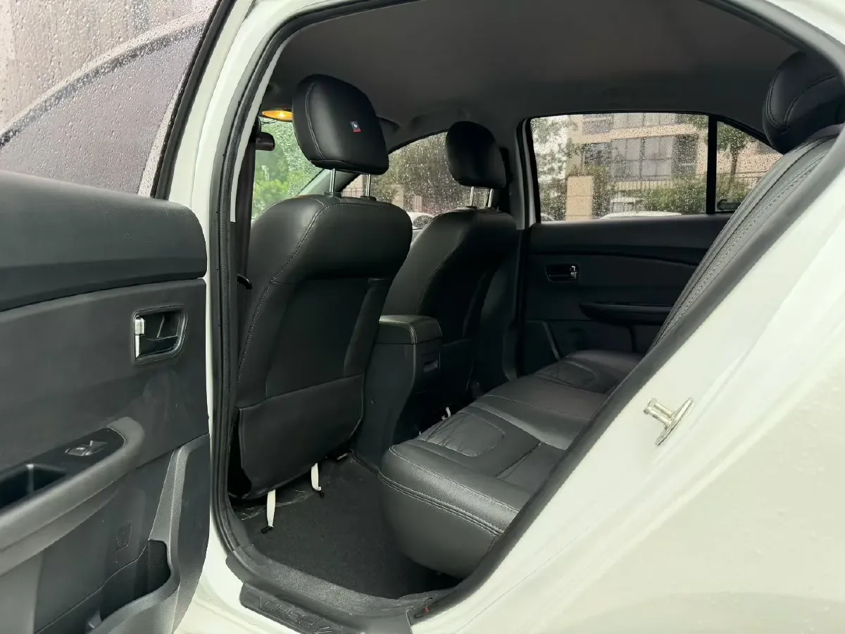 2018 KaiYi E3 1.5L 109HP L4 4AT,autocango,china used car exporter,china ev exporter,chinese used car exporter,chinese used ev exporter