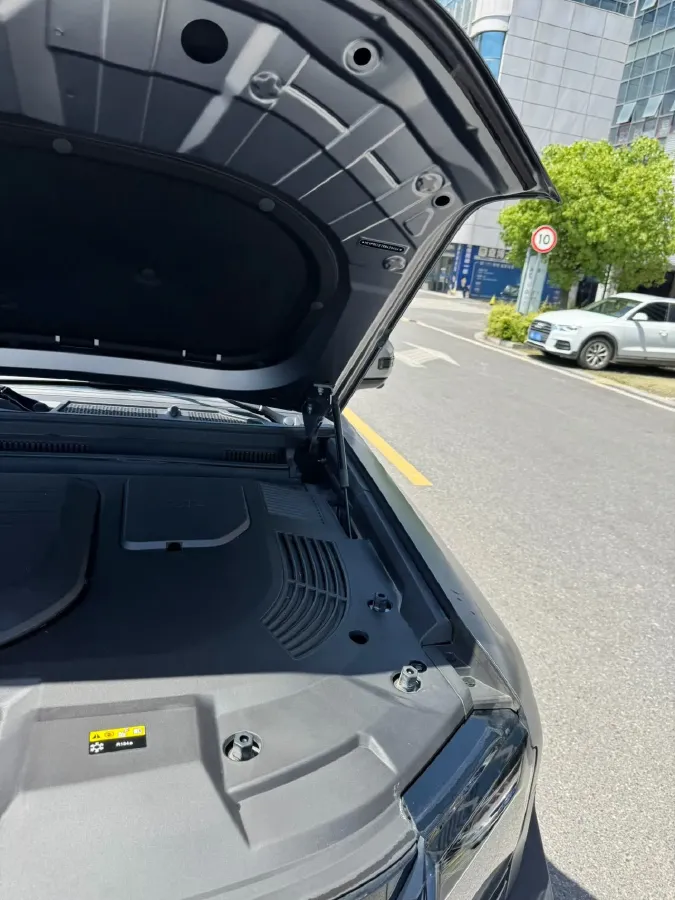 2024 Jetour ShanHai TravellerC-DM 1.5T 156HP L4 3DHT PHEV 43.24KWH,autocango,china used car exporter,china ev exporter,chinese used car exporter,chinese used ev exporter