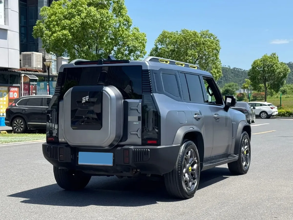 2024 Jetour ShanHai TravellerC-DM 1.5T 156HP L4 3DHT PHEV 43.24KWH,autocango,china used car exporter,china ev exporter,chinese used car exporter,chinese used ev exporter