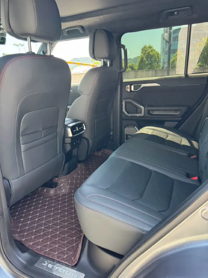 2024 Jetour ShanHai TravellerC-DM 1.5T 156HP L4 3DHT PHEV 43.24KWH,autocango,china used car exporter,china ev exporter,chinese used car exporter,chinese used ev exporter
