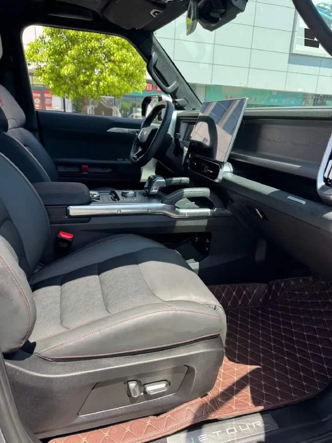 2024 Jetour ShanHai TravellerC-DM 1.5T 156HP L4 3DHT PHEV 43.24KWH,autocango,china used car exporter,china ev exporter,chinese used car exporter,chinese used ev exporter