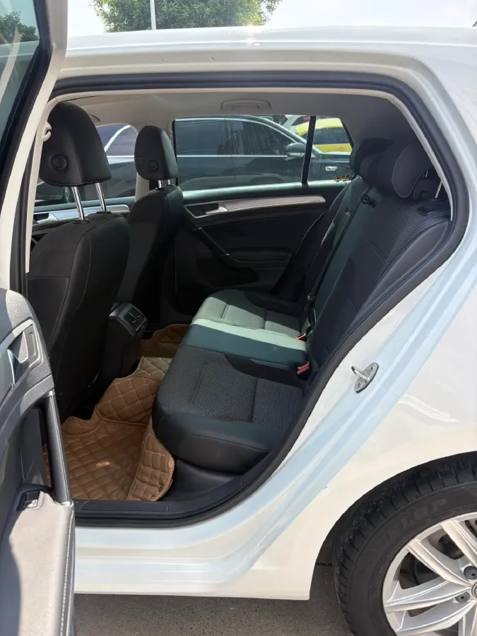 2018 Volkswagen Golf 1.6L 110HP L4 6AT,autocango,china used car exporter,china ev exporter,chinese used car exporter,chinese used ev exporter