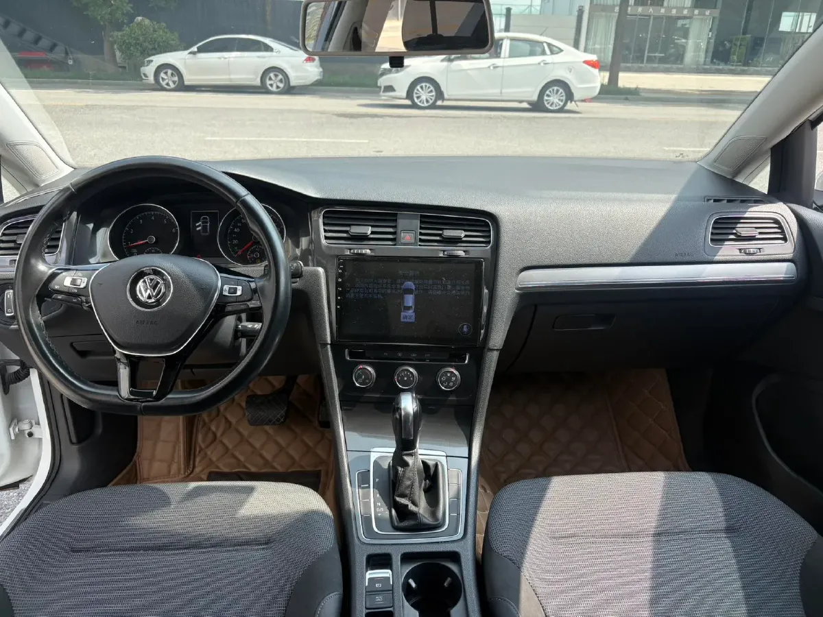 2018 Volkswagen Golf 1.6L 110HP L4 6AT,autocango,china used car exporter,china ev exporter,chinese used car exporter,chinese used ev exporter