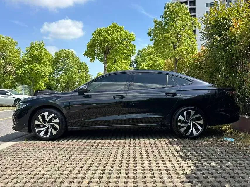 2025 Volkswagen Passat 1.5T 160HP L4 7DCT,autocango,china used car exporter,china ev exporter,chinese used car exporter,chinese used ev exporter