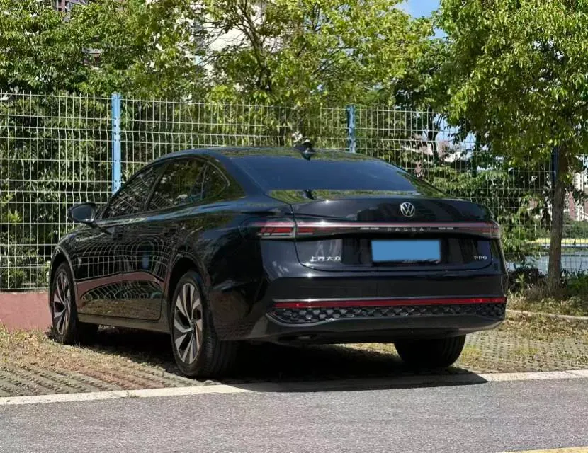 2025 Volkswagen Passat 1.5T 160HP L4 7DCT,autocango,china used car exporter,china ev exporter,chinese used car exporter,chinese used ev exporter